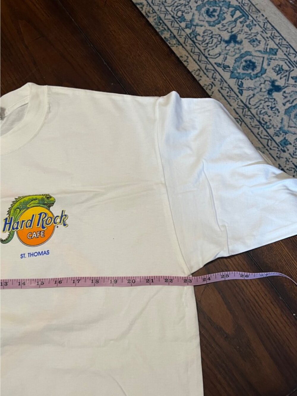 Hard Rock Cafe St. Thomas White T-Shirt X-Large With Vibrant Iguana Design - Picture 7 of 8